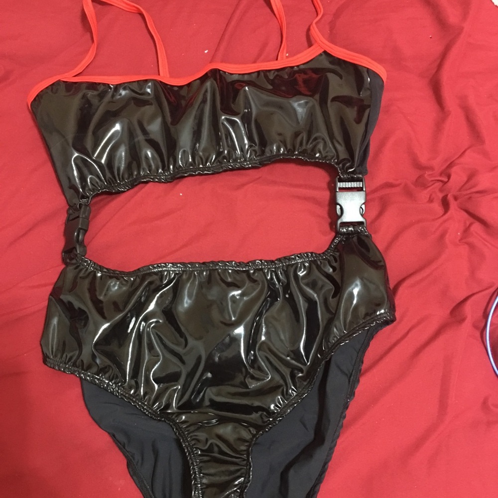 Ravewithmigente bodysuit